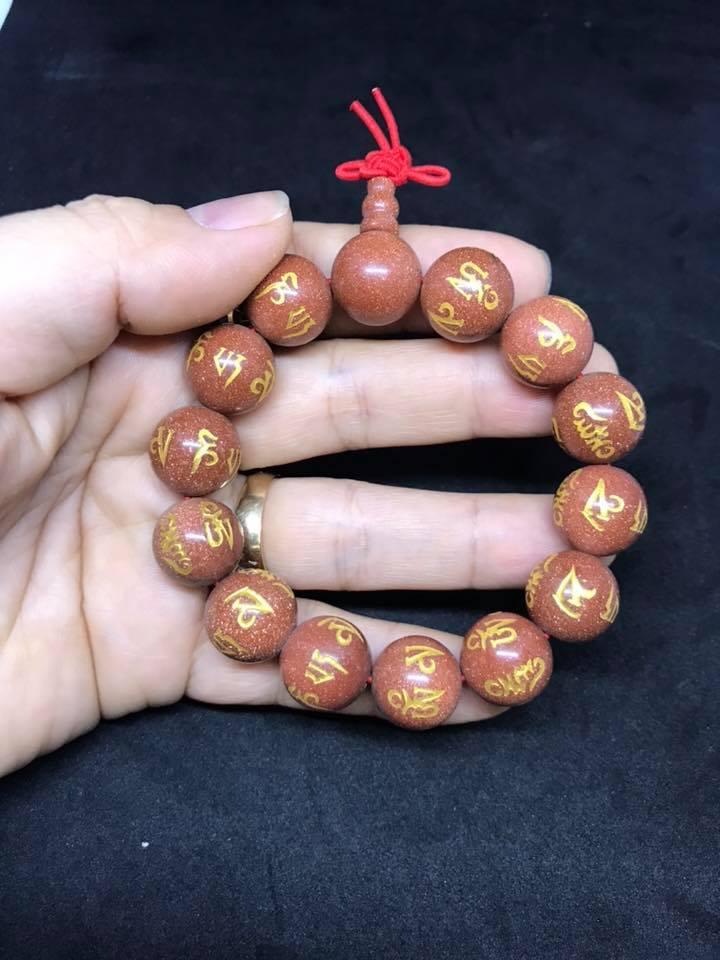 Vòng tay đá kim sa nâu khắc Chú Đại Bi 14ly