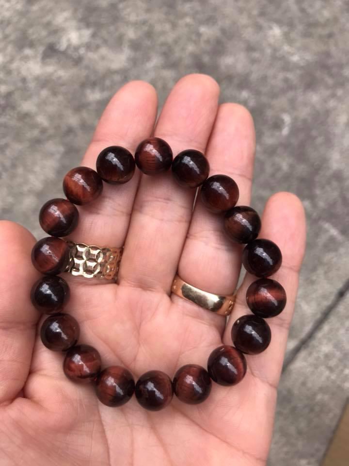 Vòng tay đá mắt hổ 10ly