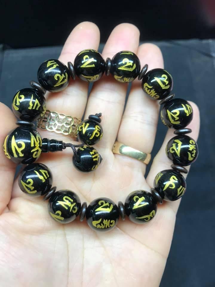 Vòng tay mã não đen khắc chú 14ly