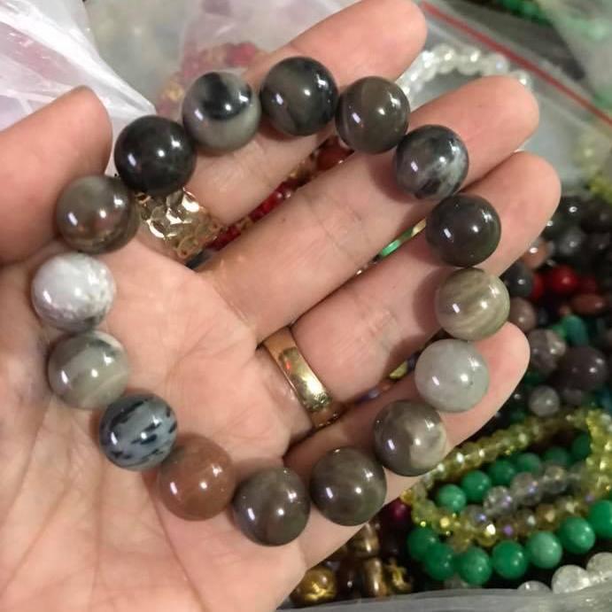 Vòng tay gỗ hoá thạch 12ly