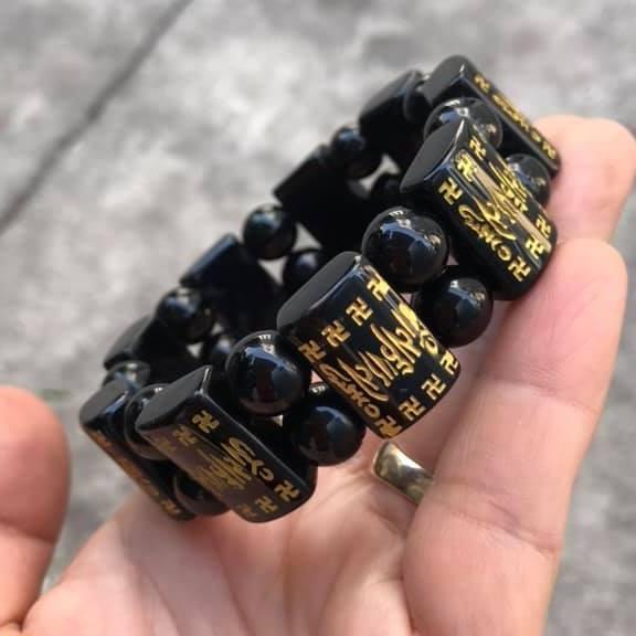 Vòng tay mã não đen bản dẹp khắc kinh Phật