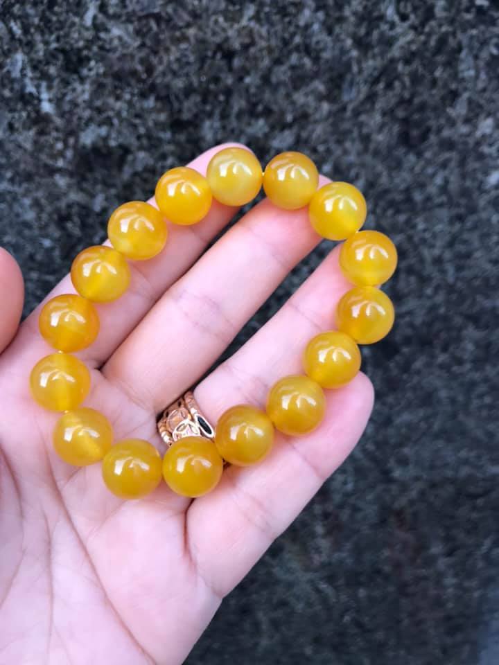 Vòng tay mã não vàng 12ly