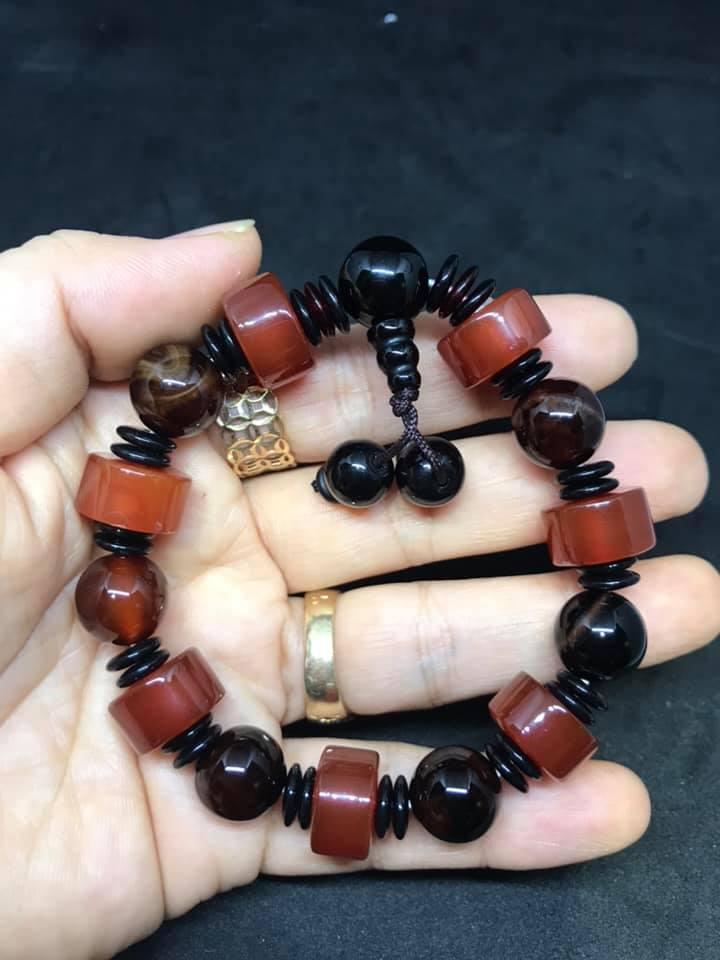 Vòng tay mã não Lạt Ma Tây Tạng A4