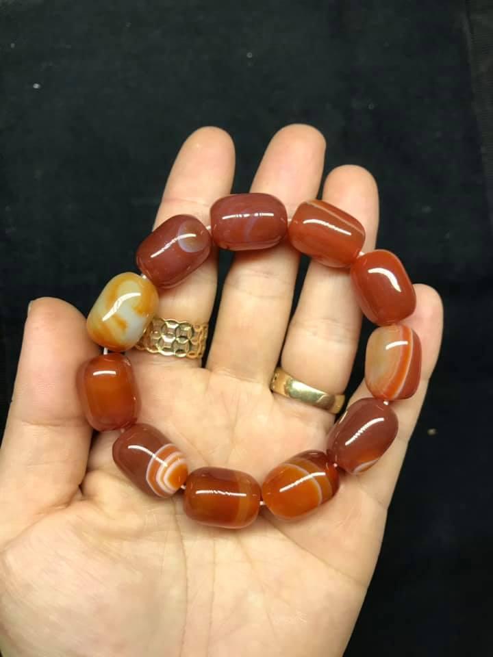 Vòng tay lu thống mã não vân mây 12ly