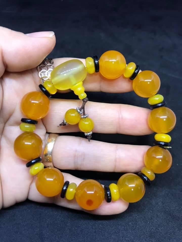 Vòng tay mã não vàng mix đặc biệt