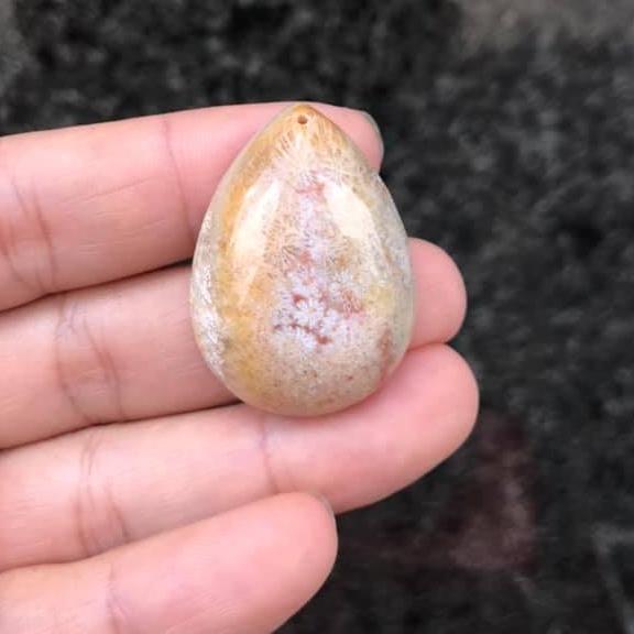 Mặt dây chuyền giọt nước san hô