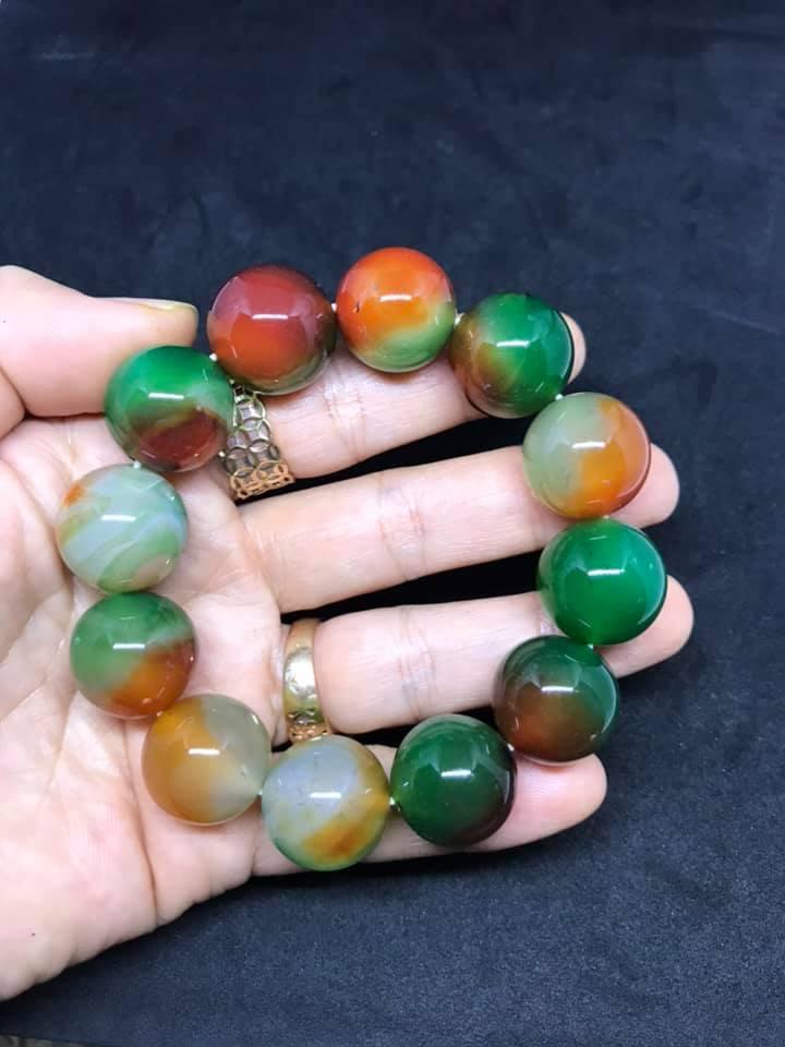 Vòng tay mã não tứ quý 18ly