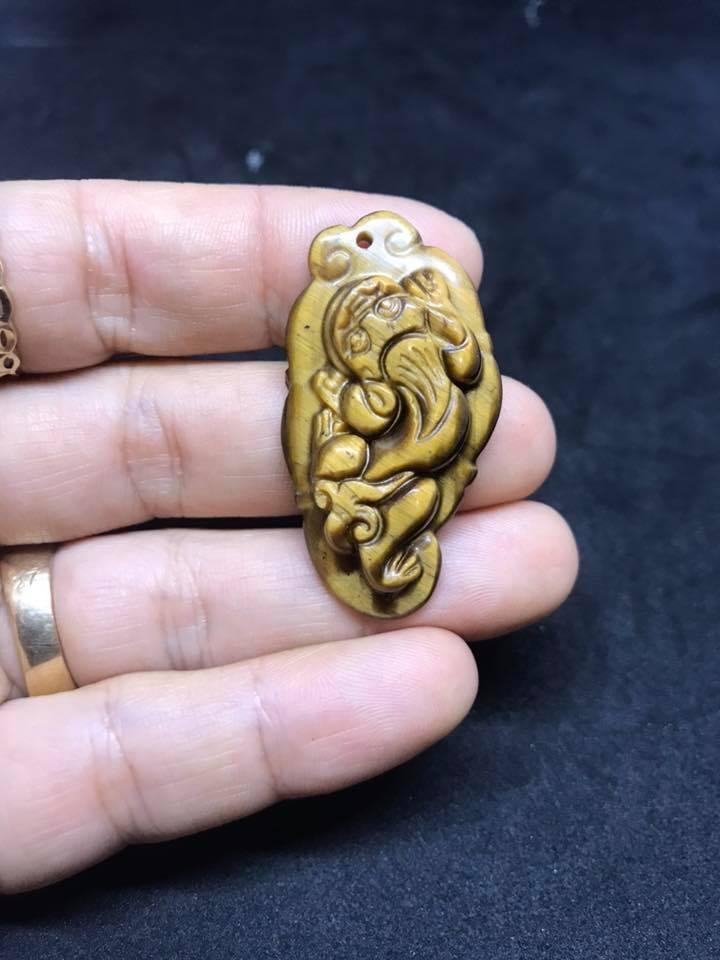 Tỳ hưu đá mắt hổ