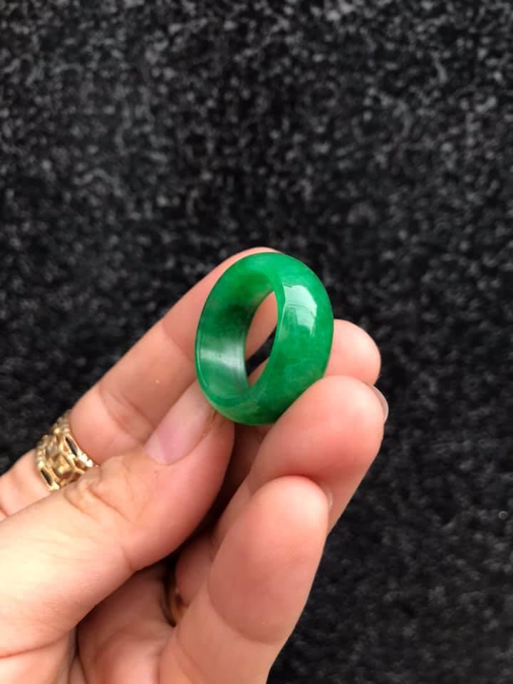 Nhẫn mã não xanh bản lớn ni 18