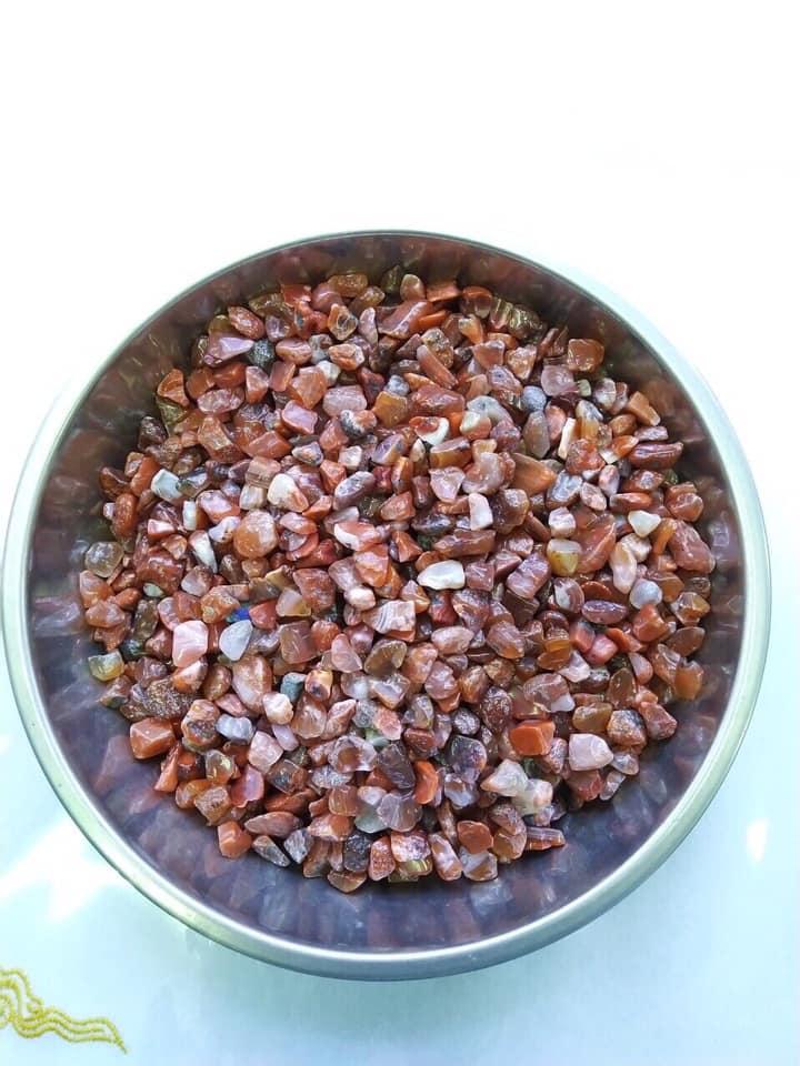 Tinh thể thạch anh vụn 1kg - đỏ