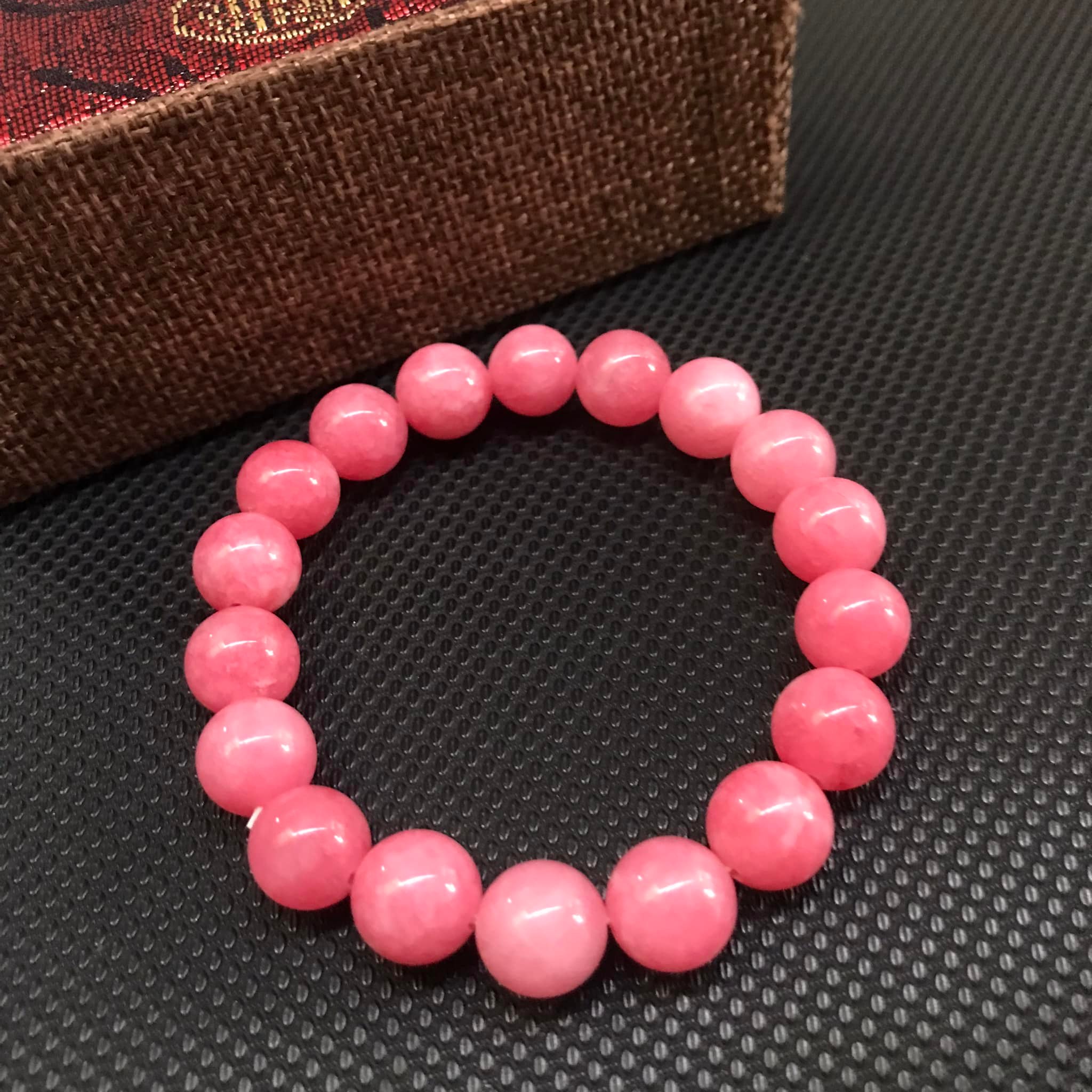 Vòng tay hồng ruby 10ly màu hồng phấn