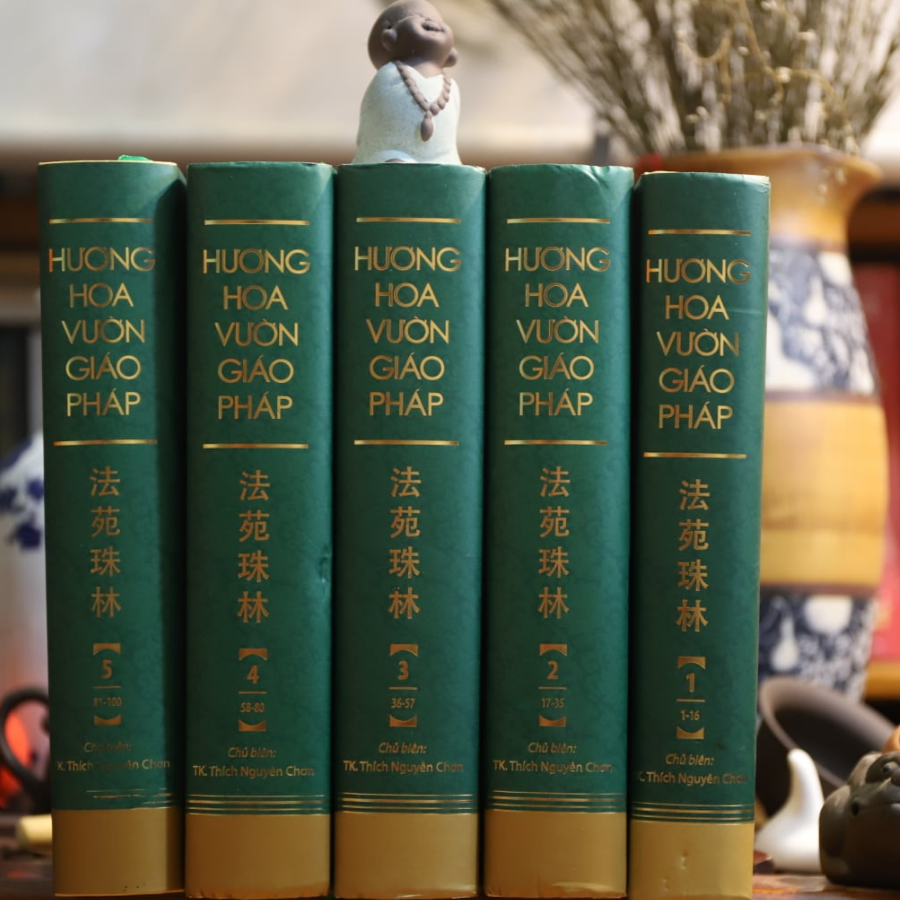 Huơng Hoa Vườn Giáo Pháp – Pháp Uyển Châu Lâm