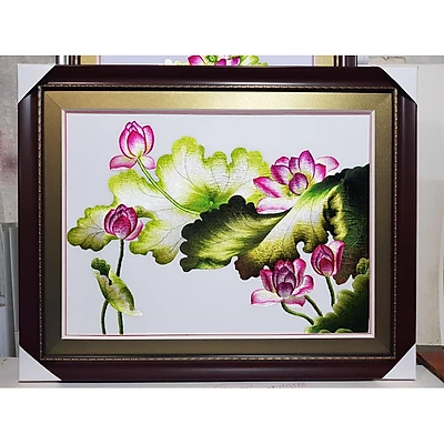 Tranh thêu tay. Hoa Sen T354