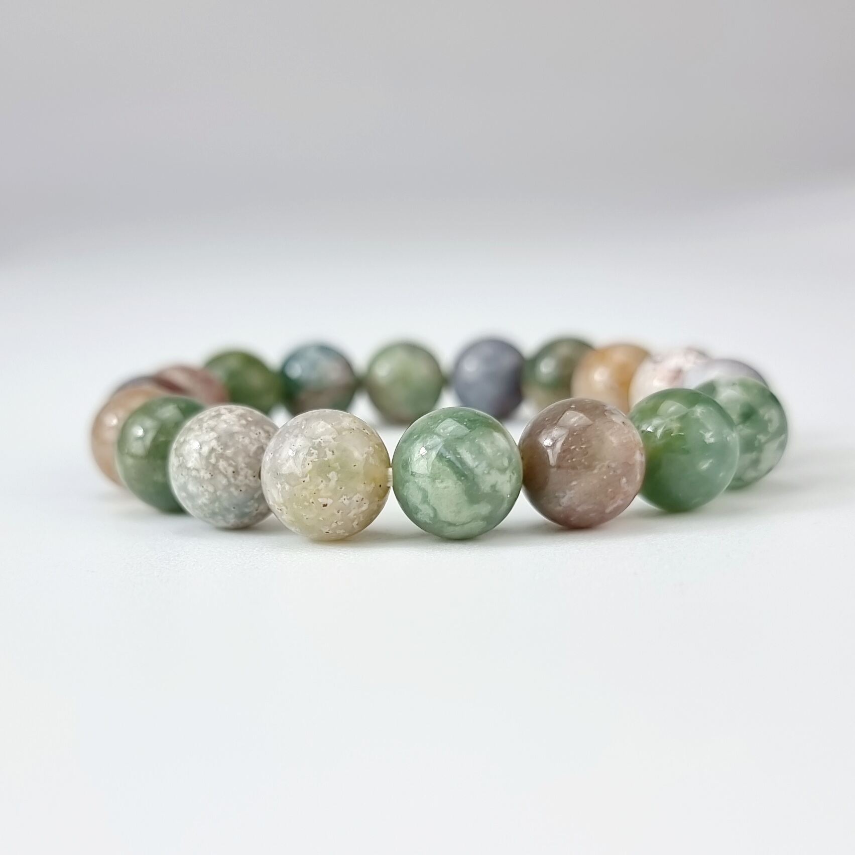 1912158 | Trang sức phong thủy hộ mệnh bình an vòng tay đá năng lượng Chalcedony CTjade