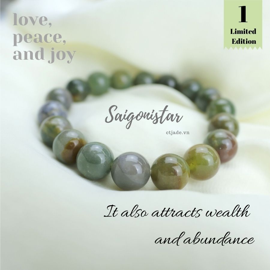 Trang Sức Phong Thủy Hộ Mệnh Bình An 2003063 | Vòng Tay Đá Chalcedony Thiên Nhiên | Saigonistar