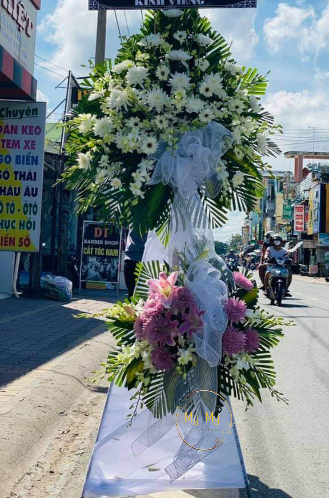 Hoa chia buồn mẫu 17