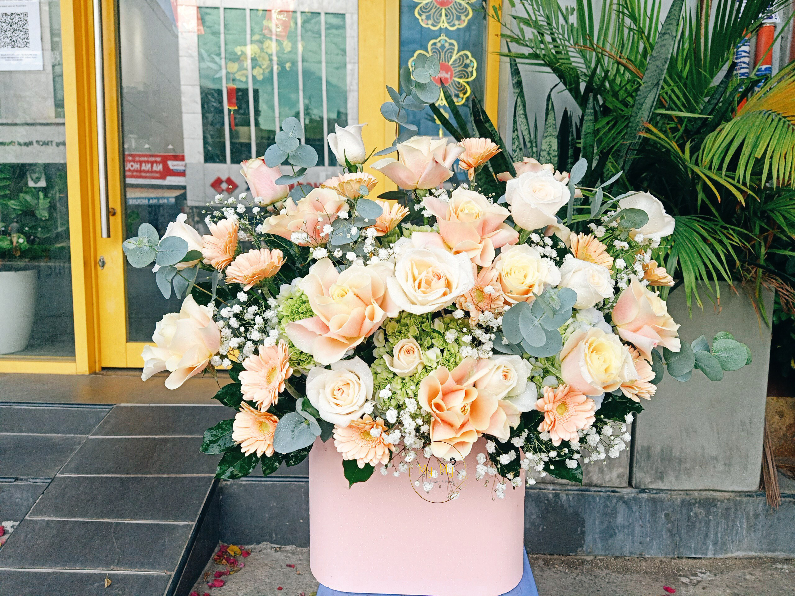 Hoa chúc mừng mẫu 135