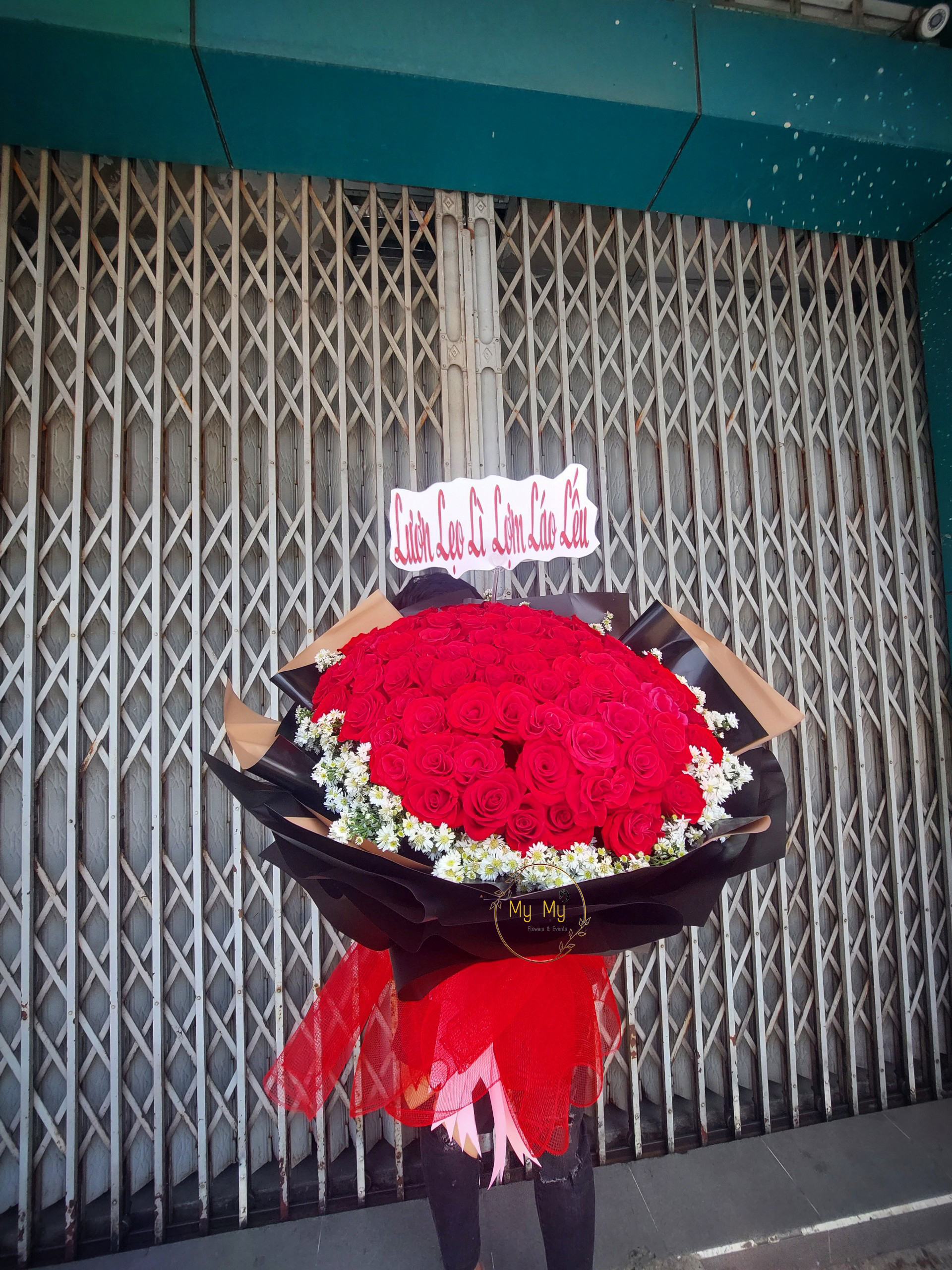 Hoa chúc mừng mẫu 84