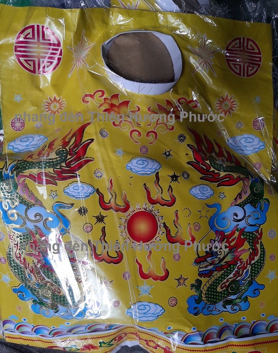 Quần áo cúng trạng