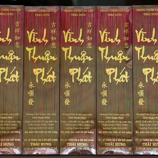 Nhang thảo dược Vĩnh Thuận Phát