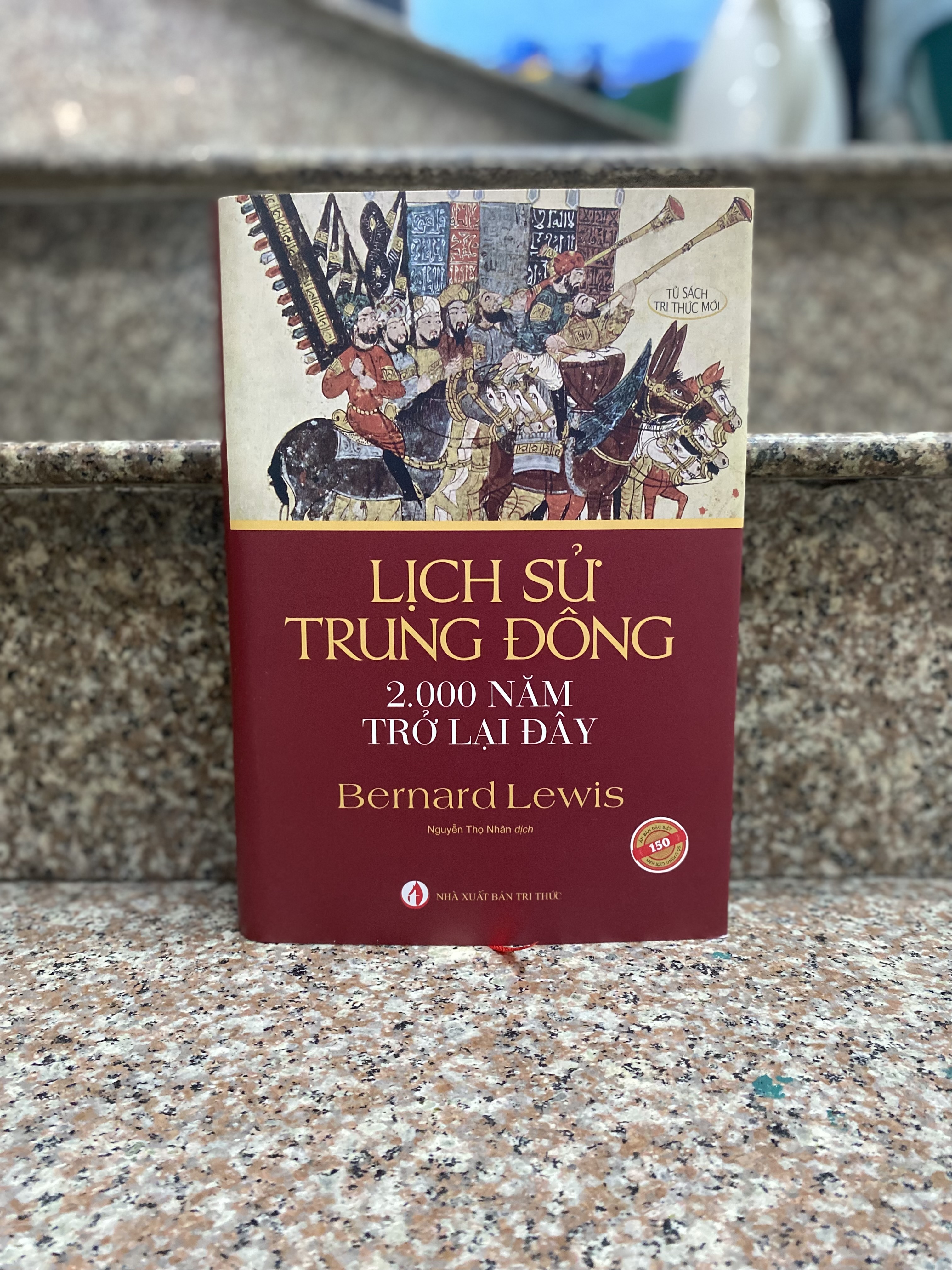 Lịch Sử Trung Đông 2.000 Năm Trở Lại Đây (Bản bìa cứng)