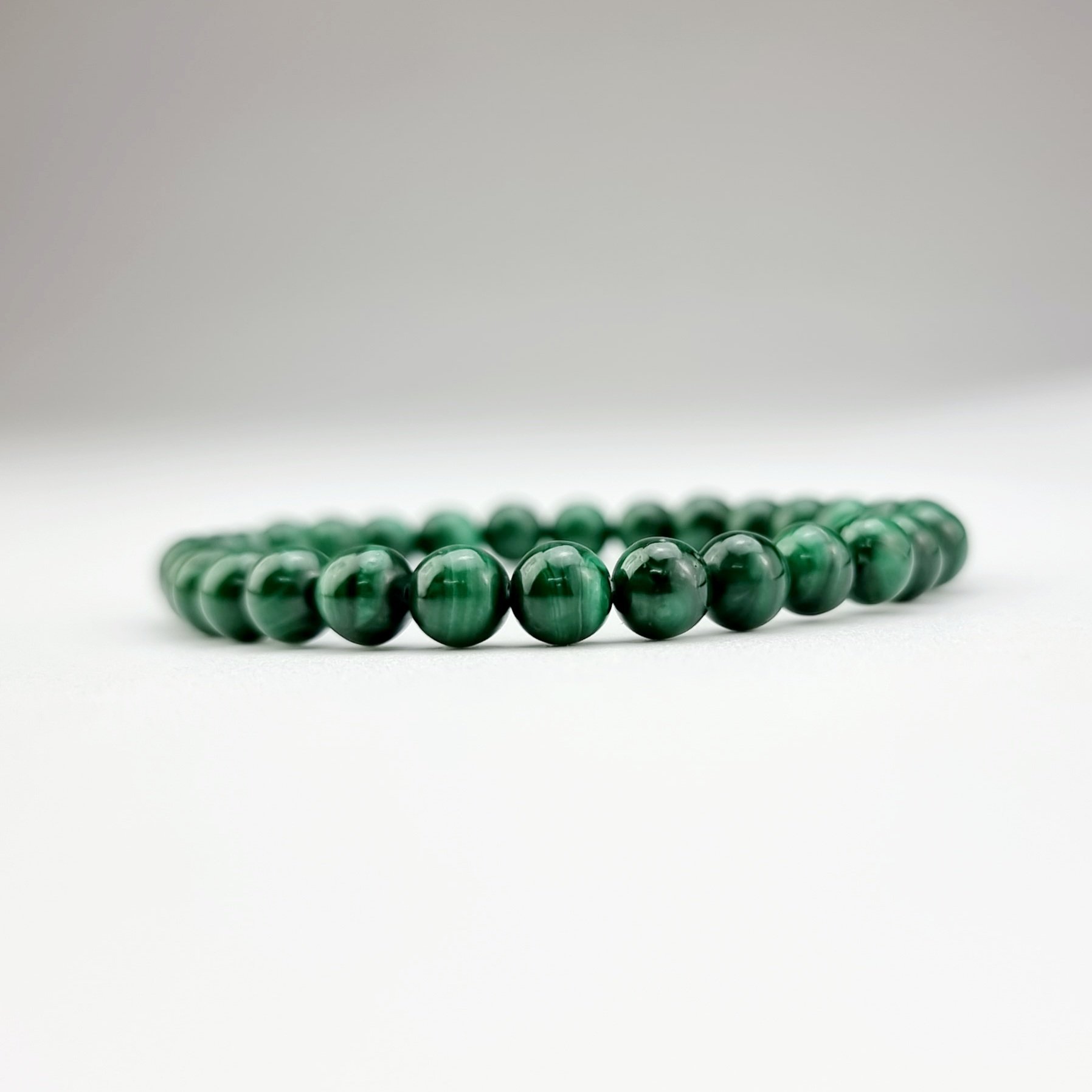2203293 Chuỗi tay hộ mệnh đá Khổng Tước Malachite 