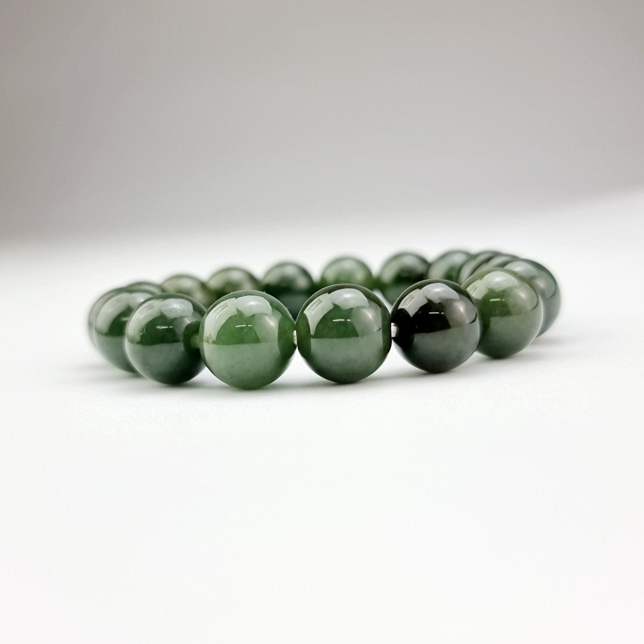 2203308 Chuỗi tay hộ mệnh bình an đá Chalcedony thiên nhiên CTJade