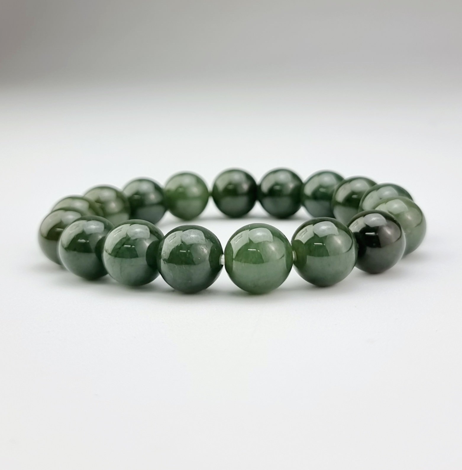 2203308 Chuỗi tay hộ mệnh bình an đá Chalcedony thiên nhiên CTJade