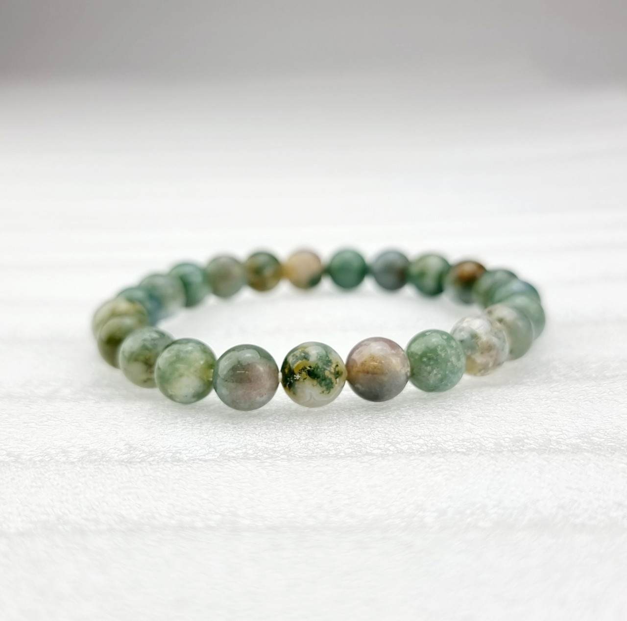 2204123 Trang sức phong thủy hộ mệnh vòng tay đá Thạch tủy Chalcedony thiên nhiên Saigonistar	