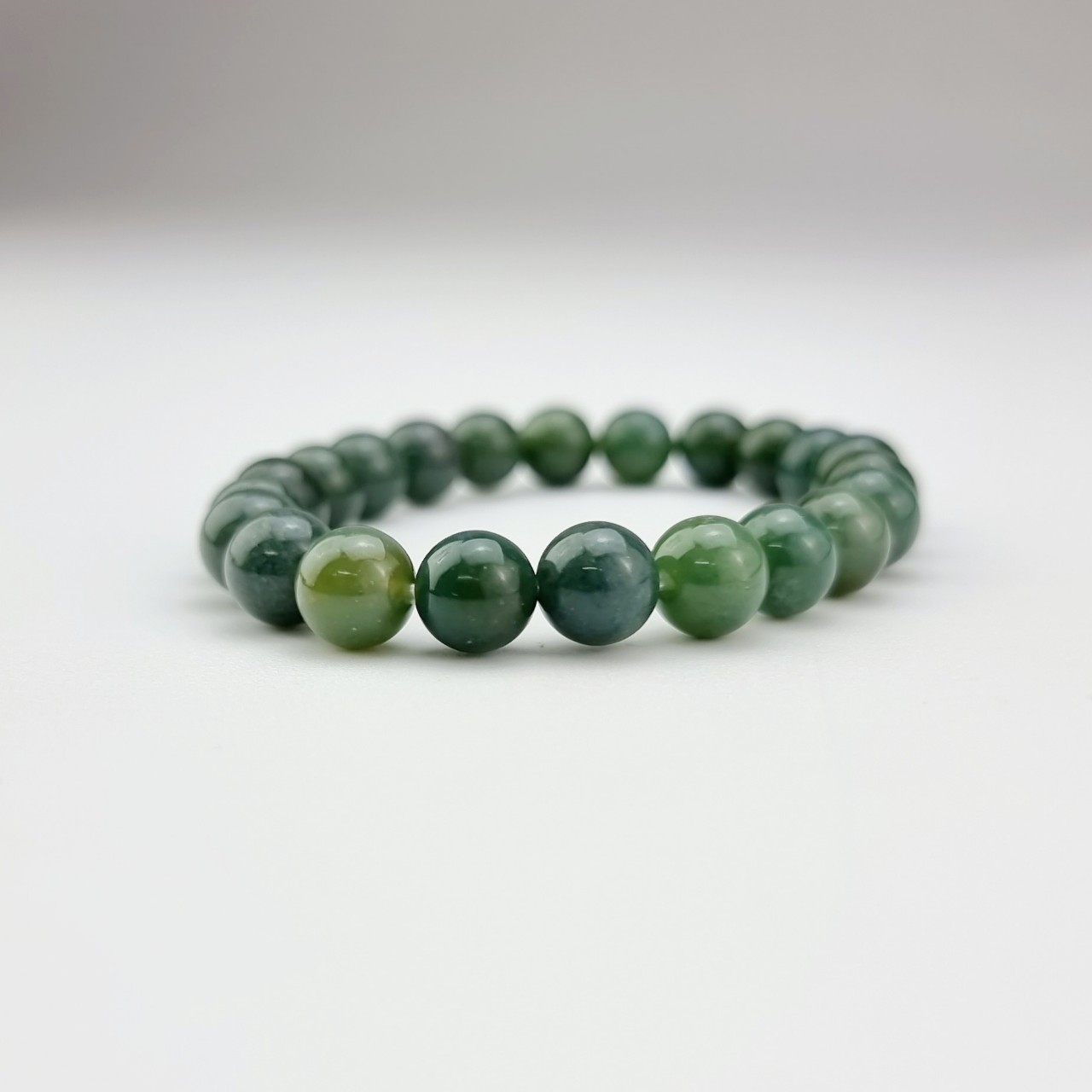 2204126 Trang sức phong thủy hộ mệnh vòng tay đá Thạch tủy Chalcedony thiên nhiên Saigonistar	