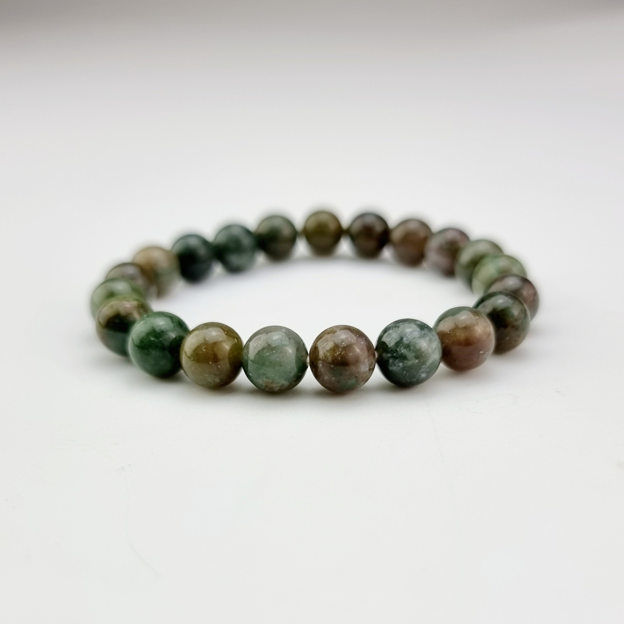 2204124 Trang sức phong thủy hộ mệnh vòng tay đá Thạch tủy Chalcedony thiên nhiên Saigonistar	