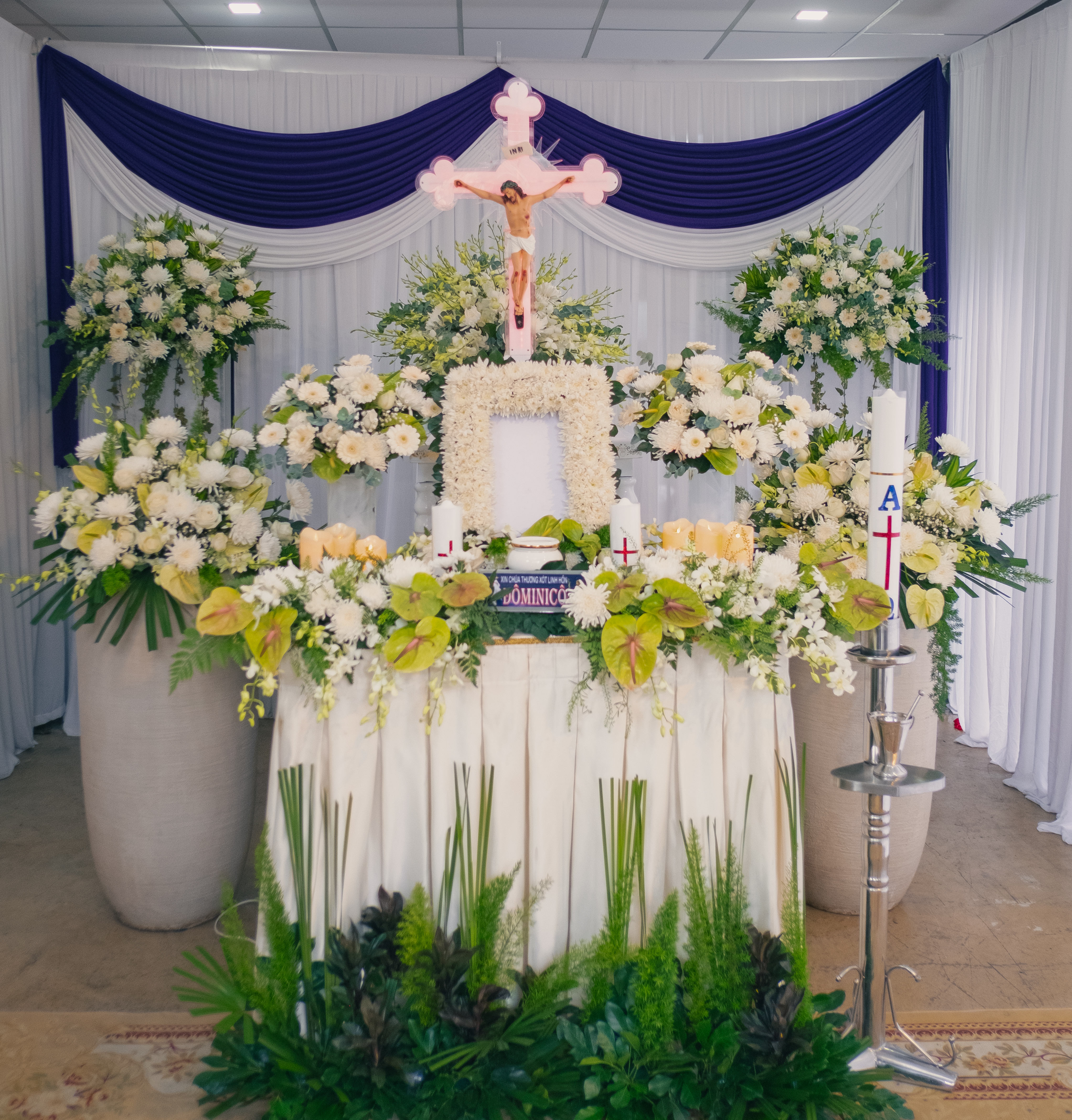 Blackstones - An Táng Cao Cấp - Công Giáo