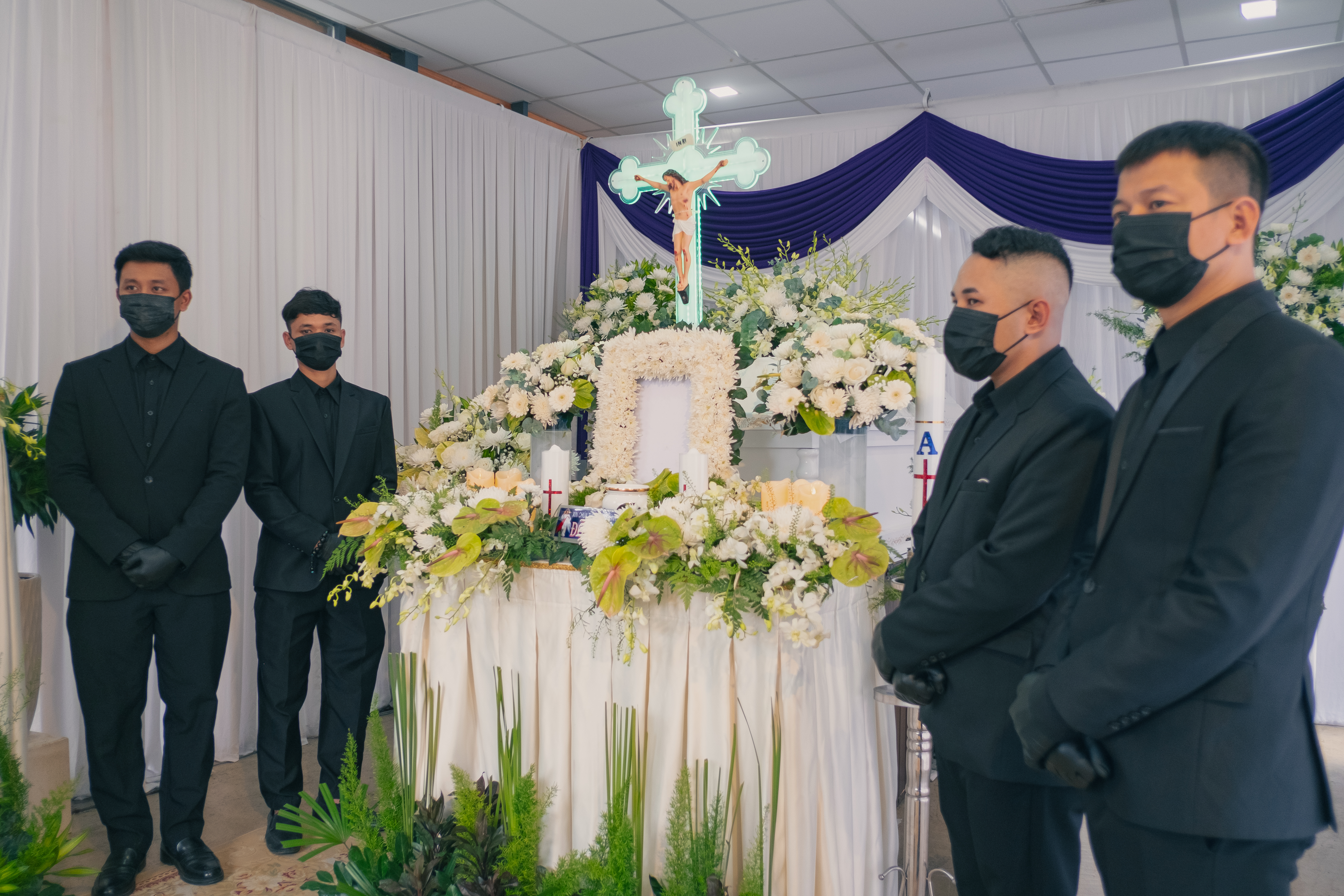 Blackstones - An Táng Cao Cấp - Công Giáo