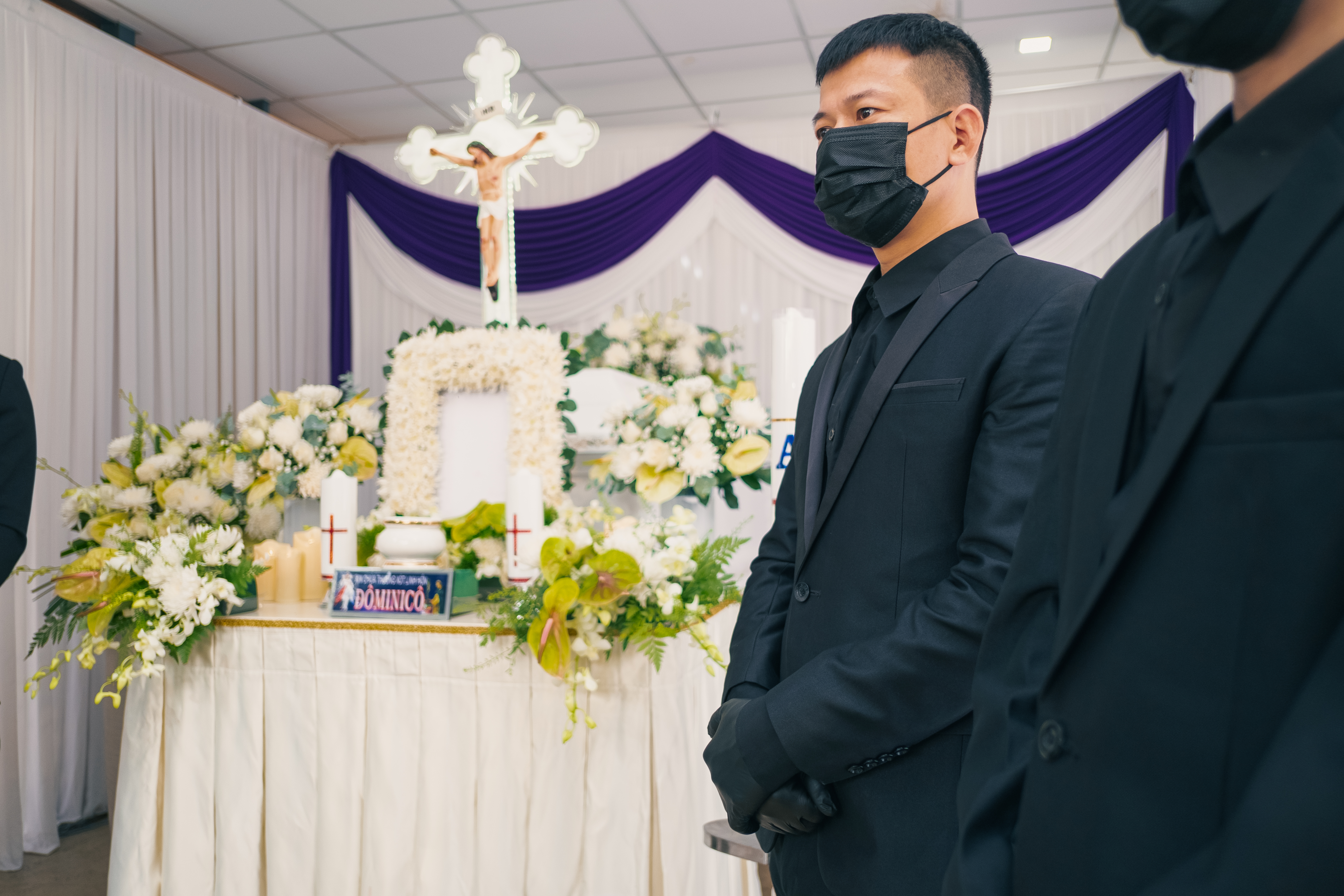 Blackstones - An Táng Tiêu Chuẩn - Công Giáo