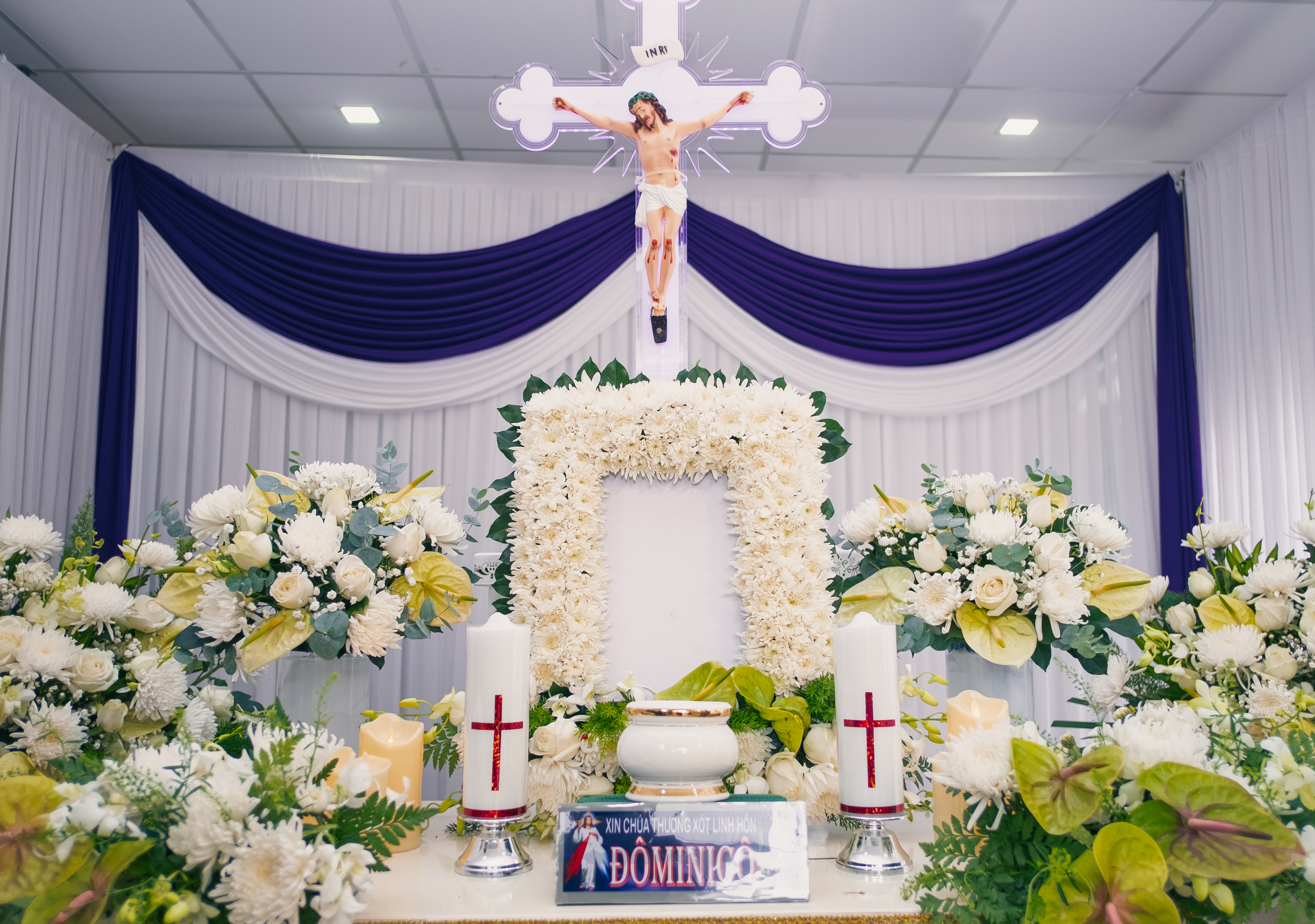 Blackstones - An Táng Tiêu Chuẩn - Công Giáo