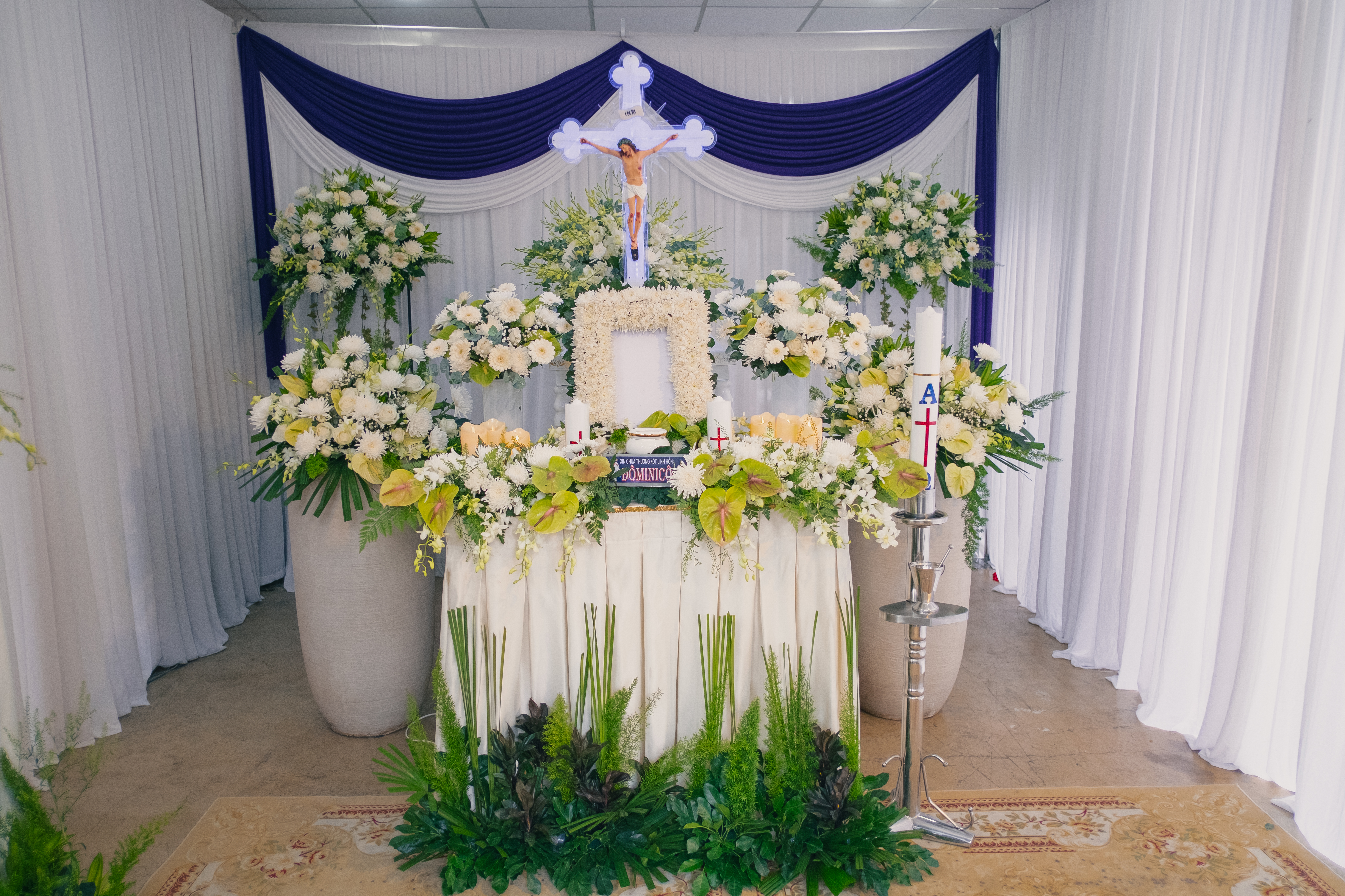 Blackstones - An Táng Cao Cấp - Công Giáo