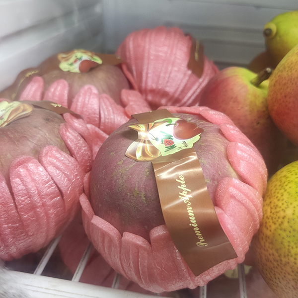 Táo đỏ Fiji Nhật