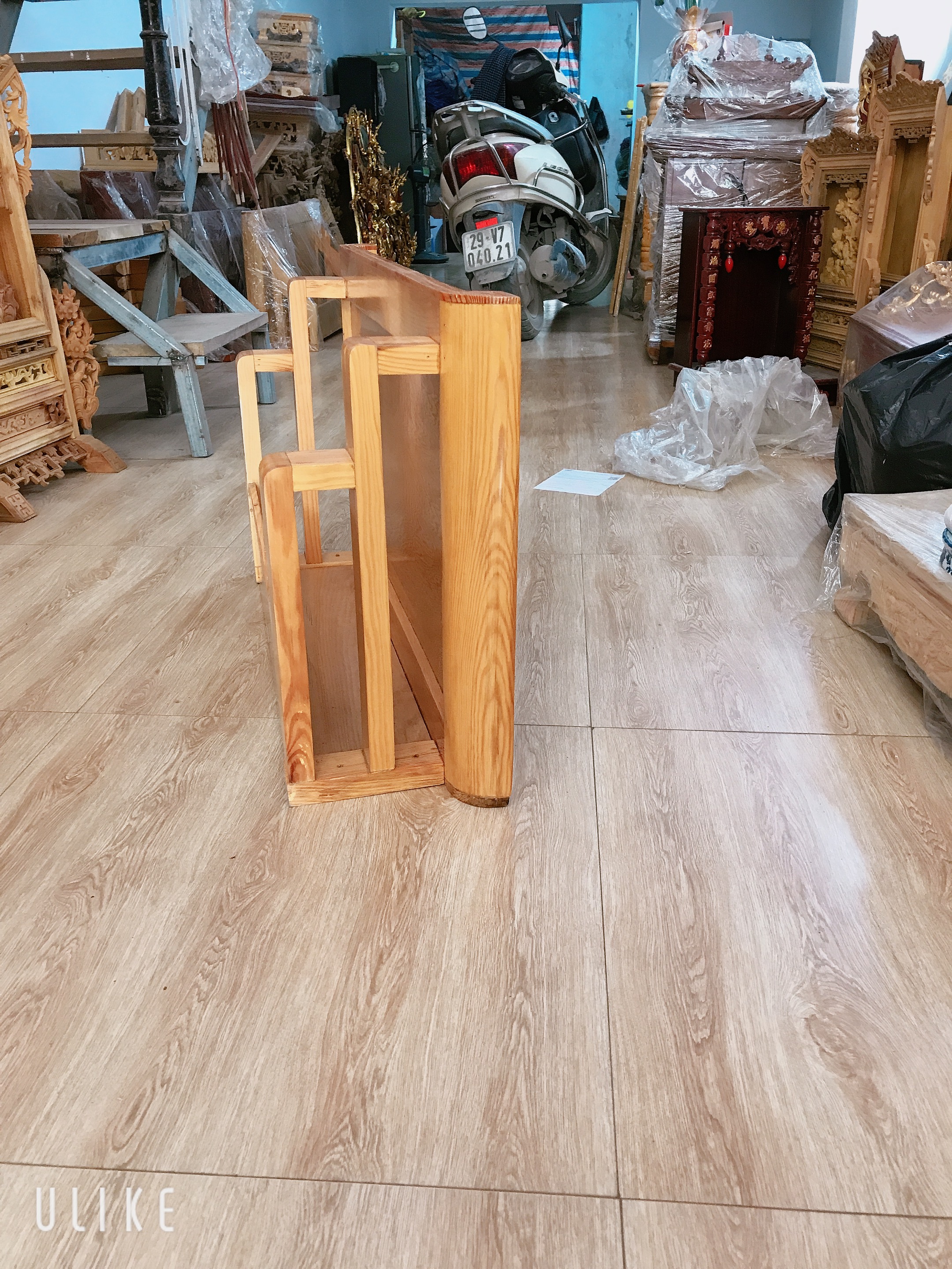 Bàn thờ treo tường 61*41