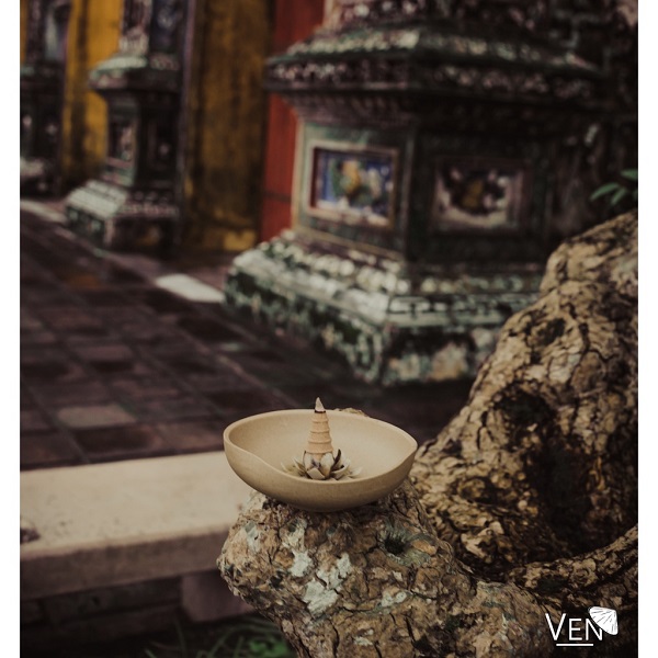 Combo trầm hương cao cấp và dĩa xông gốm thủ công, bộ quà tặng biếu may mắn, xông nhà phong thuỷ [Bộ 2 sản phẩm]