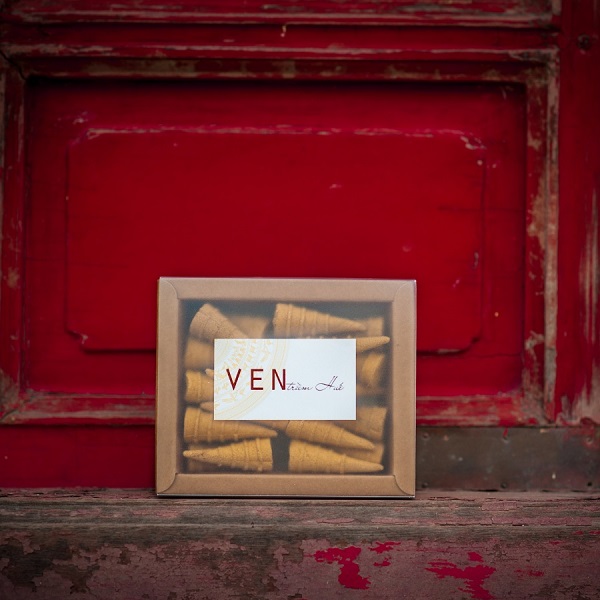 Combo quà tặng trầm Tài Lộc - Nụ trầm hương tự nhiên thu hút tài lộc, may mắn, tặng 1 lư men rạn