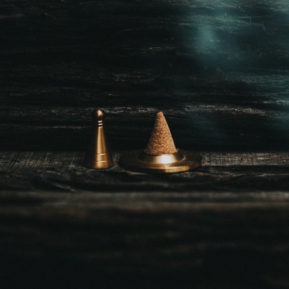 Bột trầm Huế cao cấp Nhà Ven – Bột trầm hương xay mịn nguyên chất hương thơm tự nhiên [LOẠI CAO CẤP 100gr]