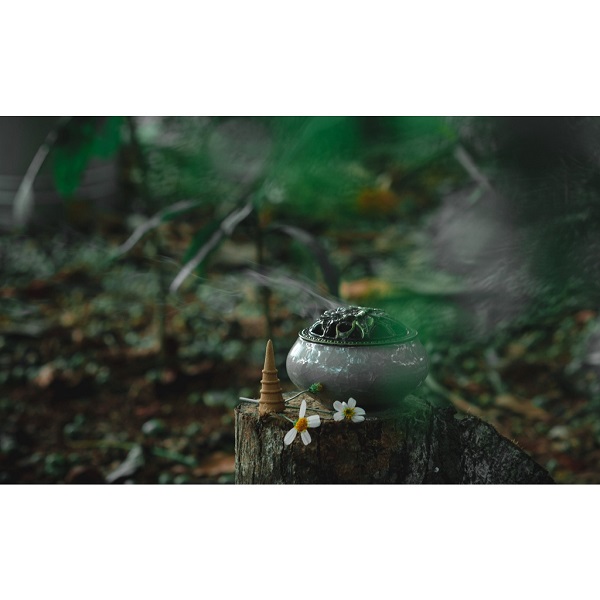 Lư xông trầm bằng men rạn nhà Ven có kèm lót đế