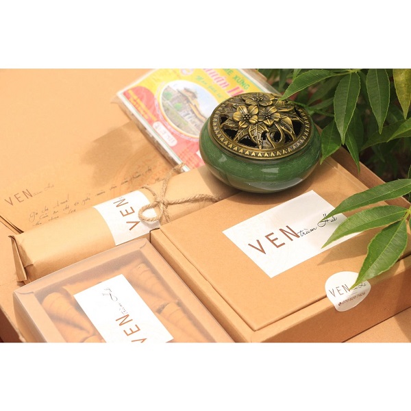 Combo nhang và trầm tự nhiên Phúc Lộc làm quà tặng biếu may mắn, phong thuỷ [Bộ 3 sản phẩm]