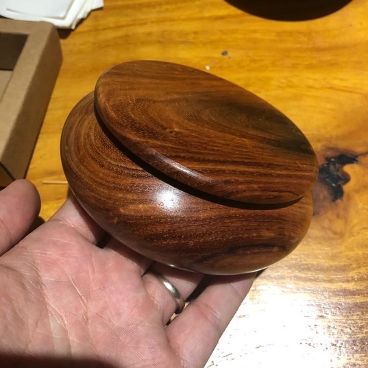 Lư xông trầm gỗ hương Nhà Ven nắp khắc hình Rồng tinh xảo kèm lót bông chống cháy